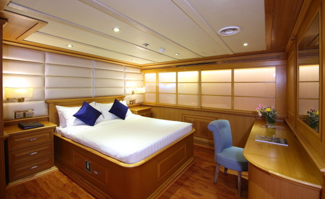 Pandaw MY Andaman Explorer Accommodation 7.jpg